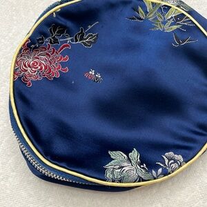 SATIN JEWERLY CASE with three different pouches. Great sticking stuffer